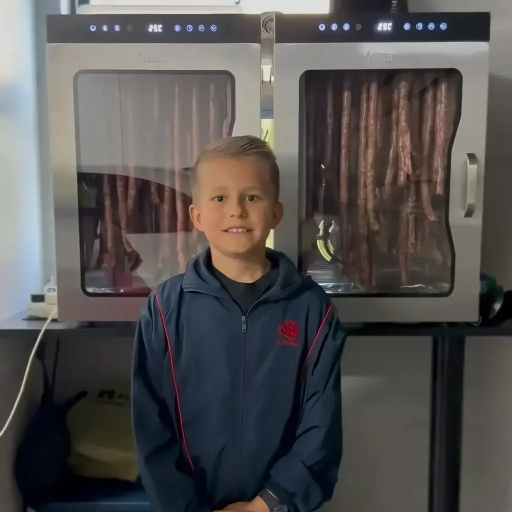 Droëwors sausage drying in the Biltong Boss KK11 biltong dryer
